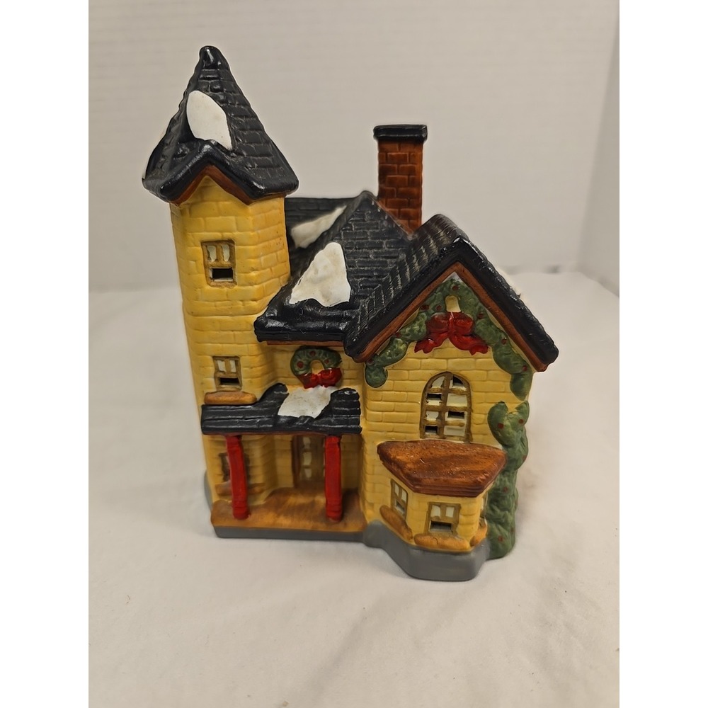 Santa's Best Village Victorian Ceramic House 1995 Yellow House Black Roof